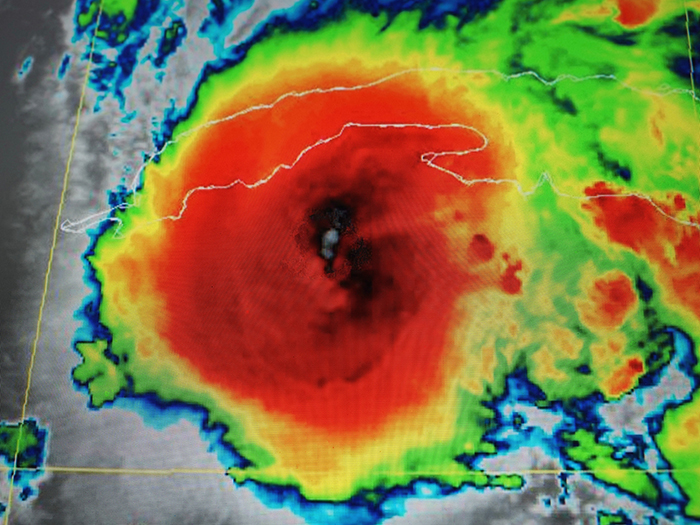 Weather radar shows Hurricane Ida in 2021, gathering strength before making landfall in the US.